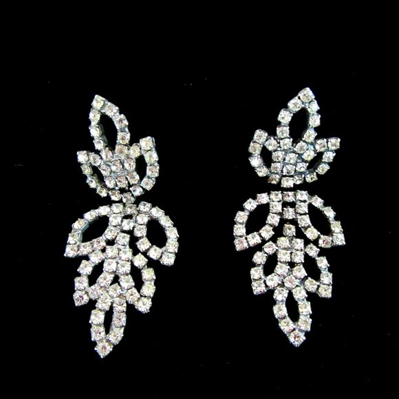 Clear rhinestone long dangling pierced earrings - articulated -Lots of sparkle! - Picture 4 of 8